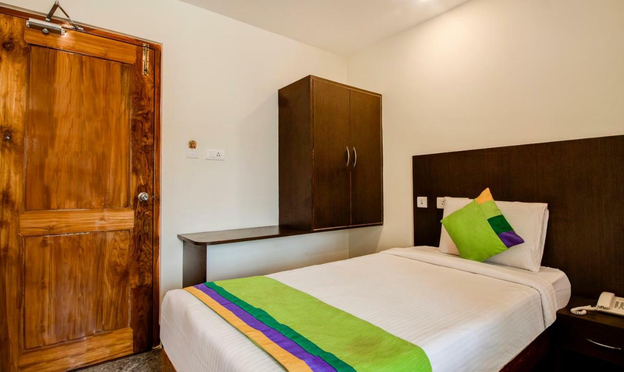 Treebo Sls Grand Hotel Тирупати Екстериор снимка