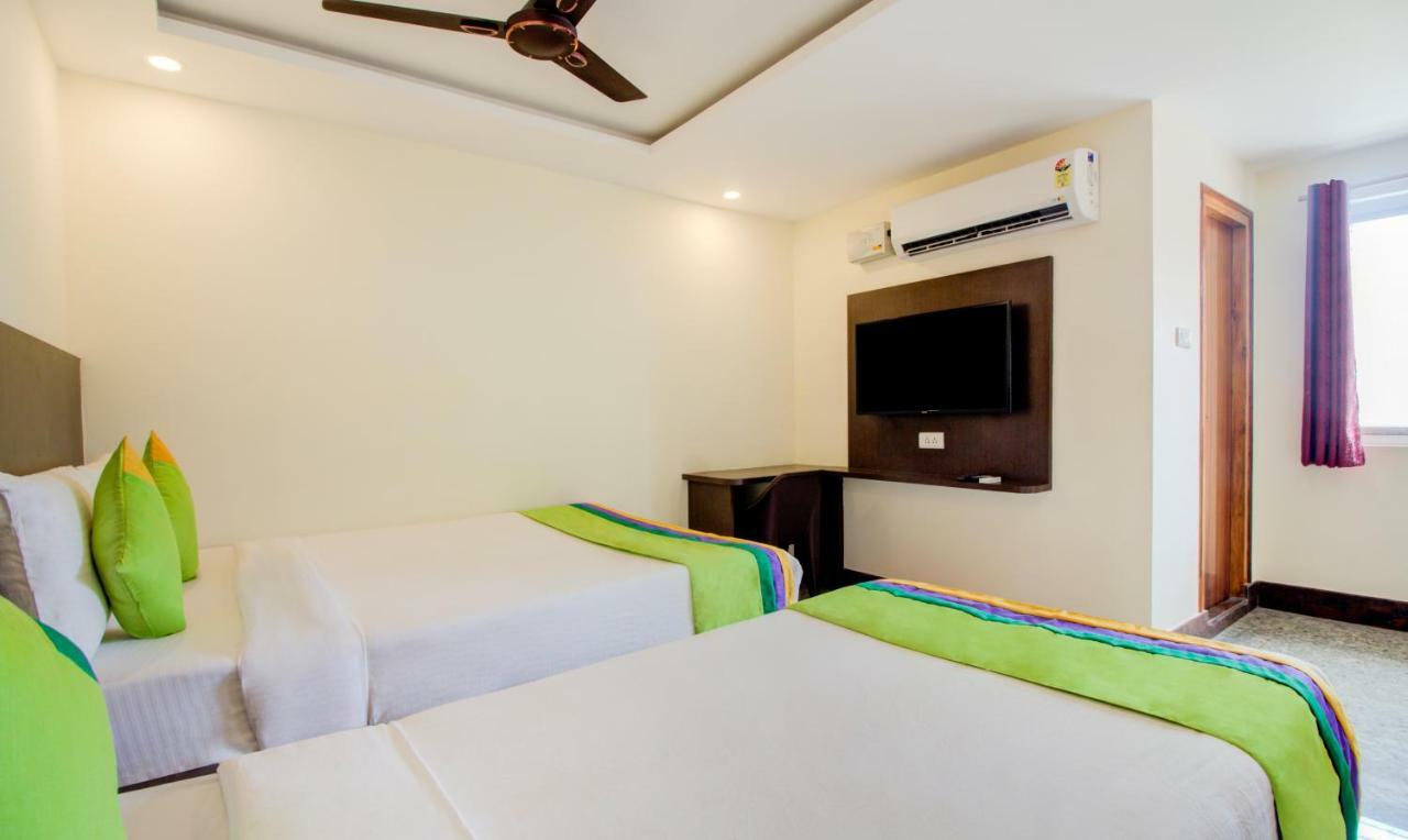 Treebo Sls Grand Hotel Тирупати Екстериор снимка