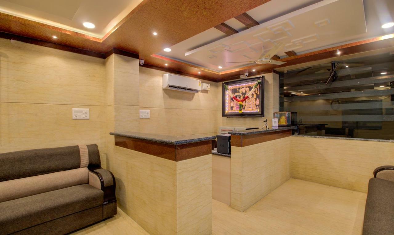 Treebo Sls Grand Hotel Тирупати Екстериор снимка